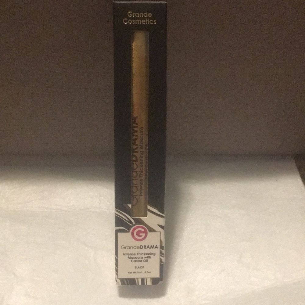 Grande drama mascara with castor oil